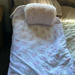 Two piece blanket set